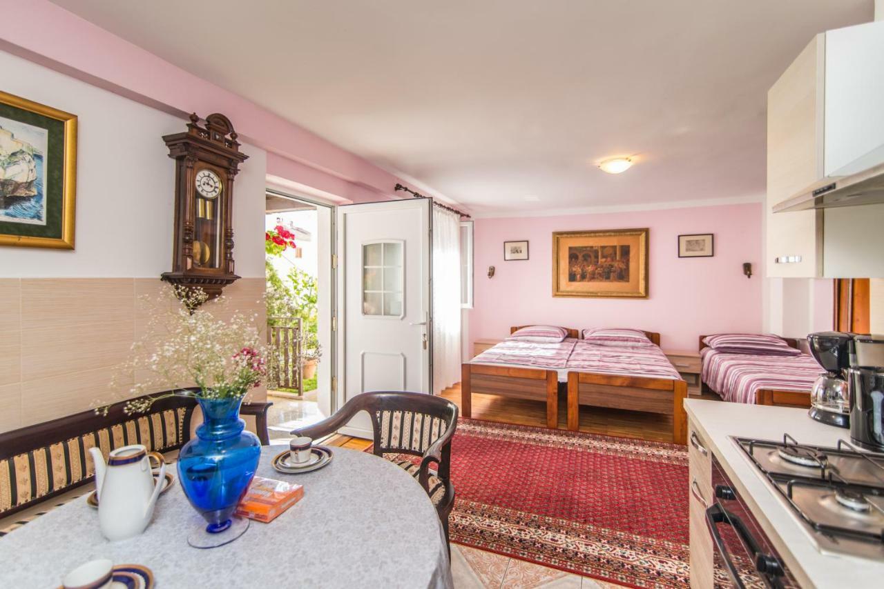 Apartmani Marina 포레치 외부 사진