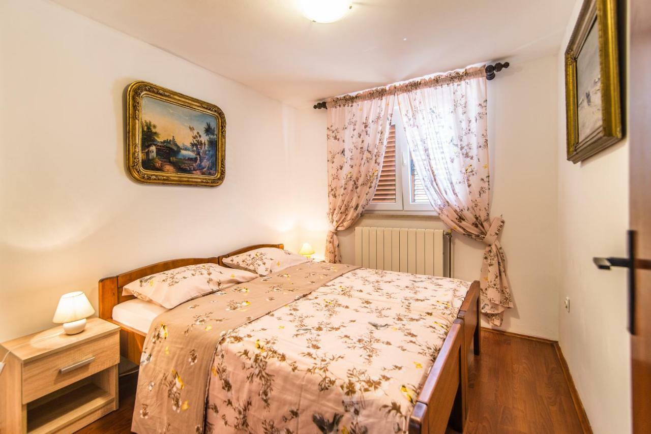 Apartmani Marina 포레치 외부 사진